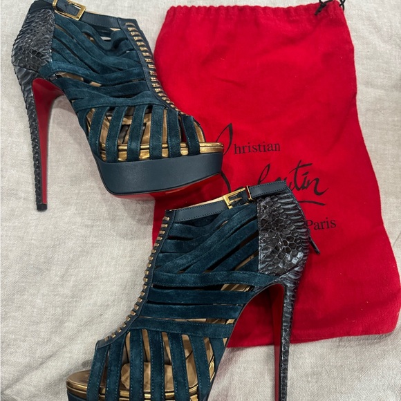 Christian Louboutin Blue and Gold Heels with Strappy Design - Picture 3 of 8